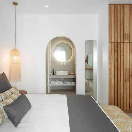 Caramelia Naxos City