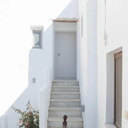 Caramelia * Naxos City