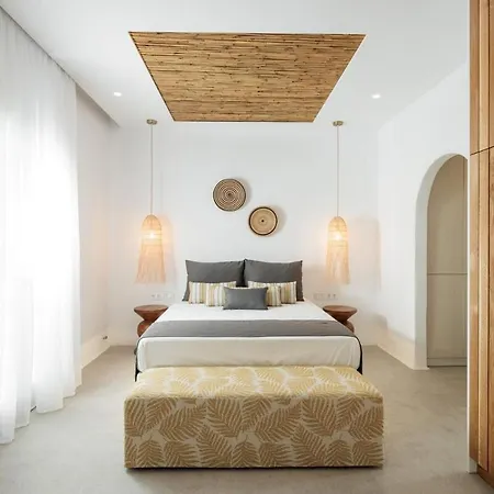 Caramelia * Naxos City